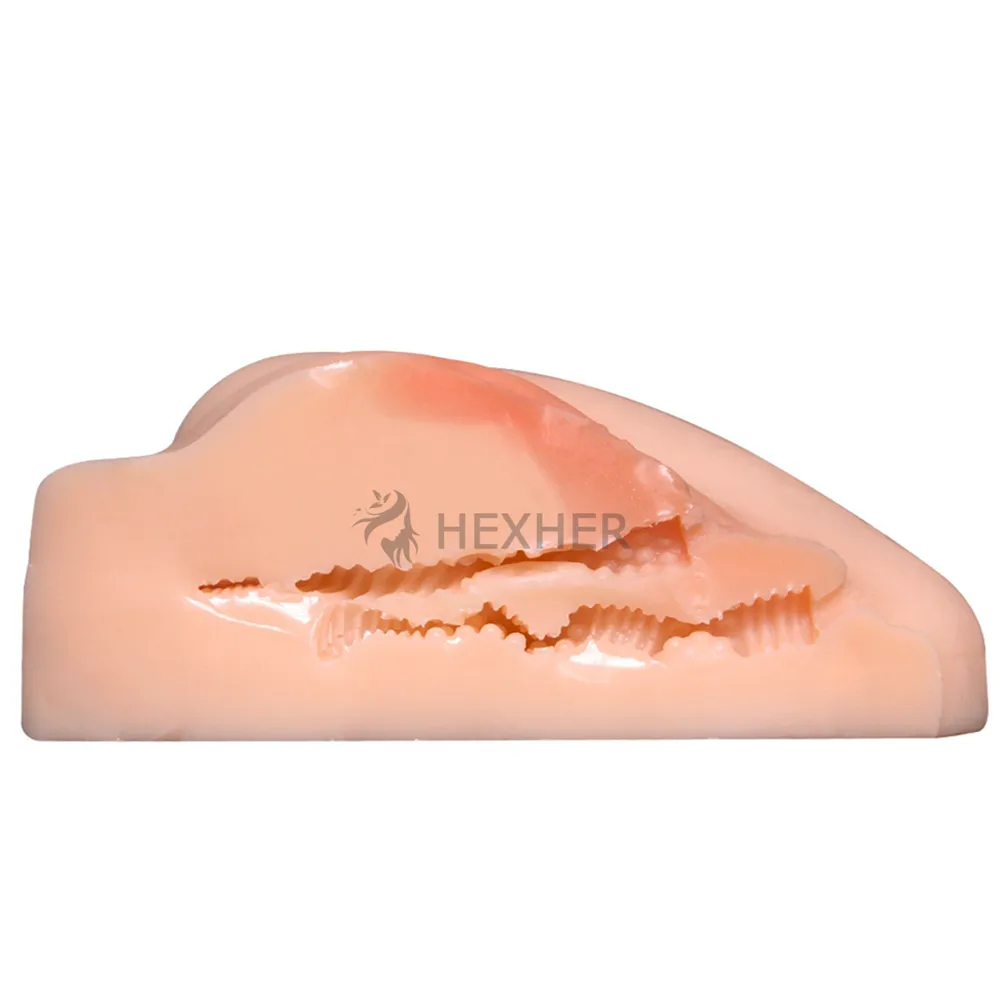 Lifelike Pussy with Tender Lips