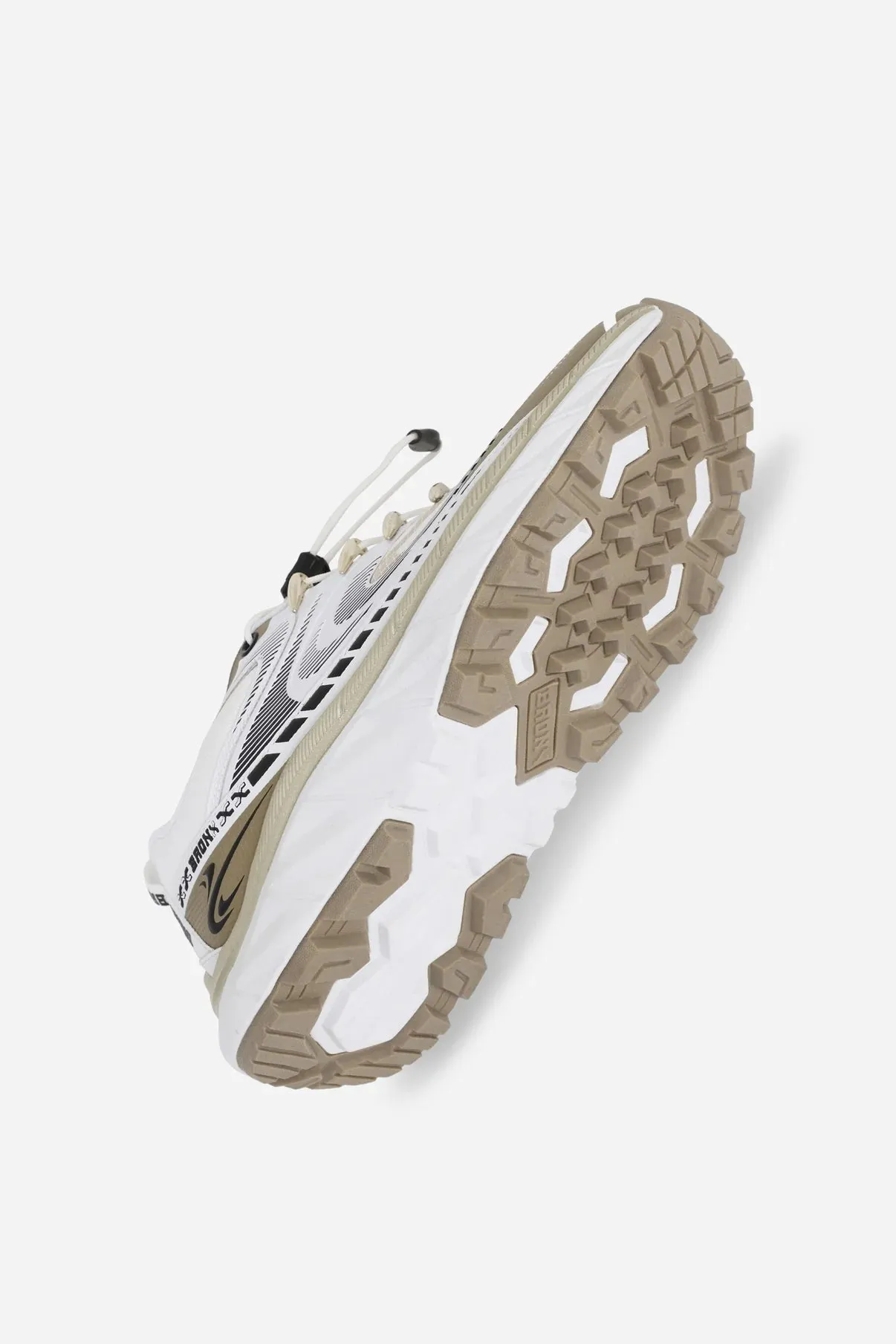Track-err sneaker - white/gold