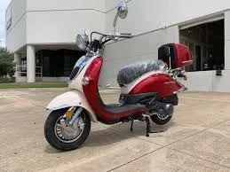 Trailmaster Sorrento 50 Retro scooter Euro Style Moped 49.5 cc Electric start Great Gas Mileage