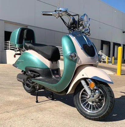 Trailmaster Sorrento 50 Retro scooter Euro Style Moped 49.5 cc Electric start Great Gas Mileage
