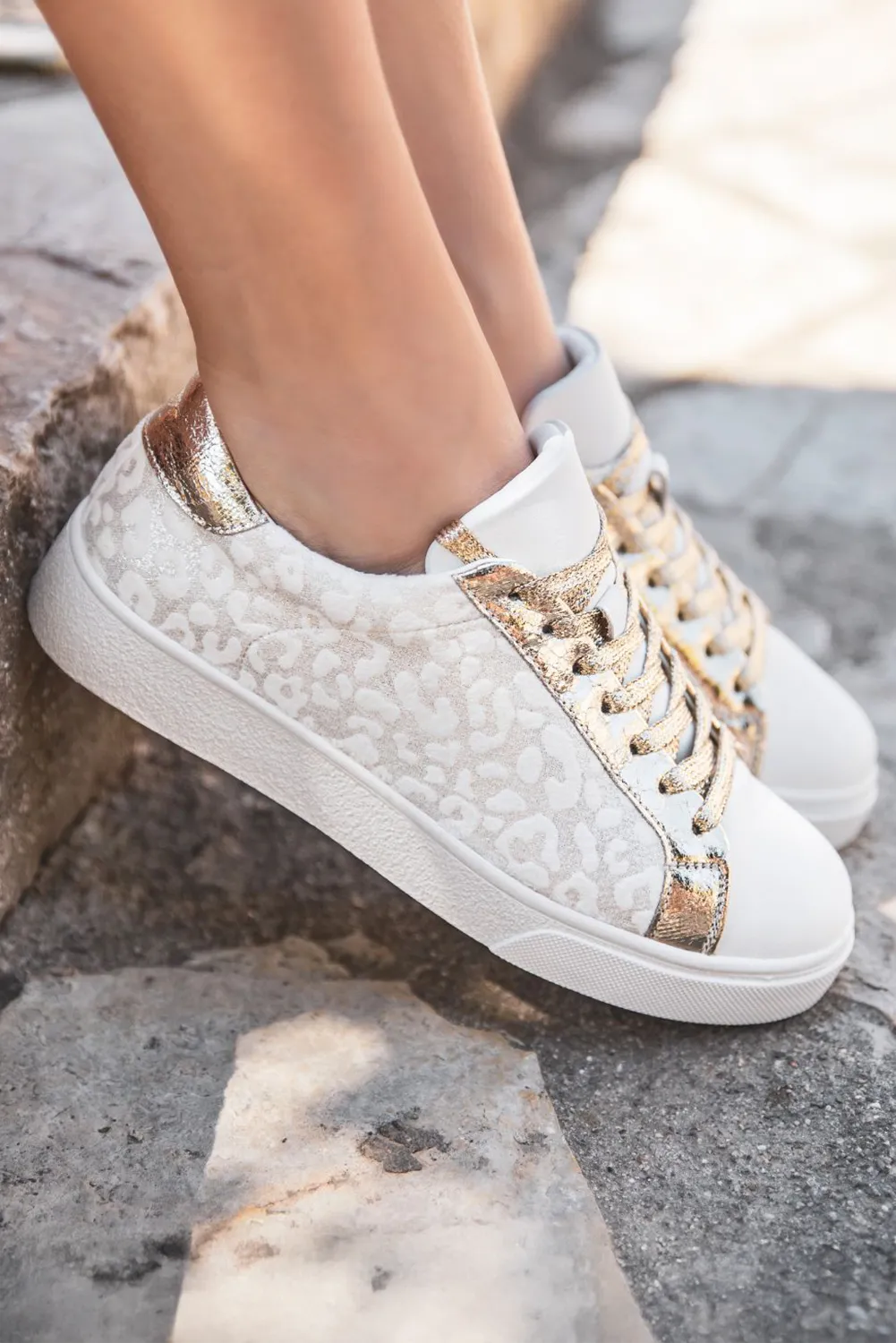 White Leopard Print Glitter Patched Leather Lace-up Shoes